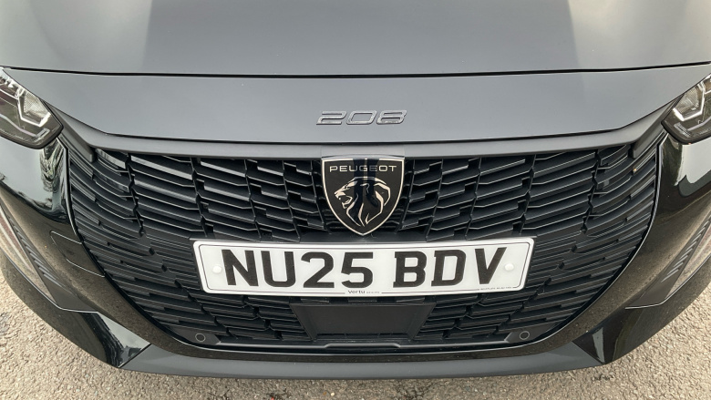 Peugeot 208 1.2 PureTech 100 Allure 5dr Petrol Hatchback